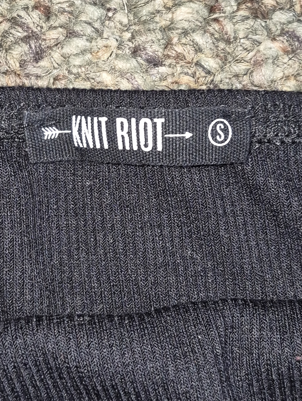 Knit Riot Black Ribbed Cropped Tube Top Small - Picture 4 of 6